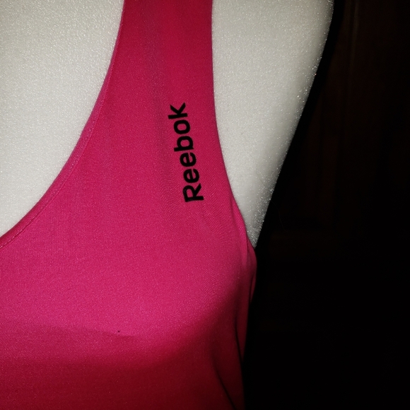 Workout Ready Reebok Misses sz M Hot Pink shirt Tank Top - Picture 3 of 7